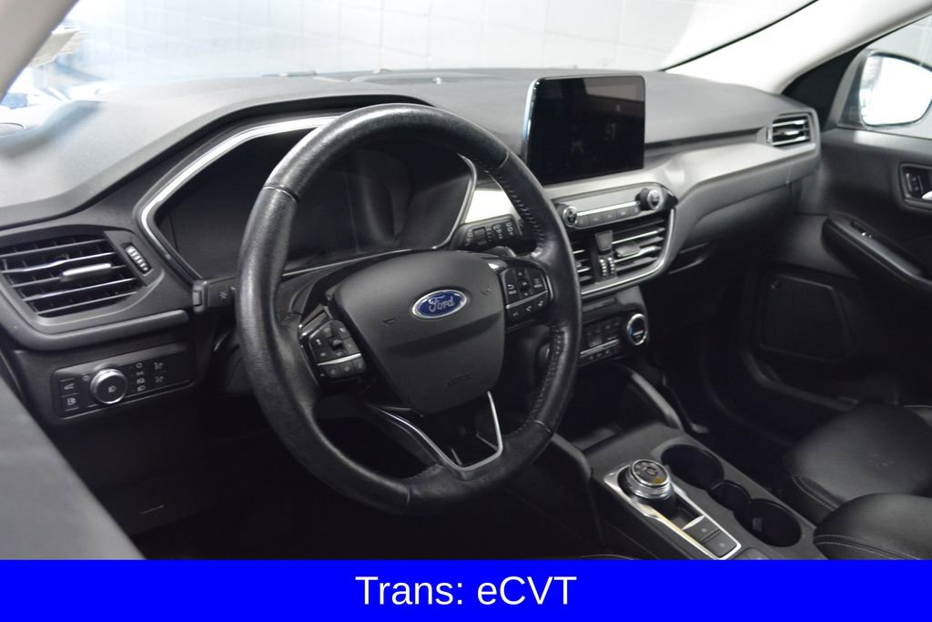Certified 2021 Ford Escape Titanium AWD/4WD image 9