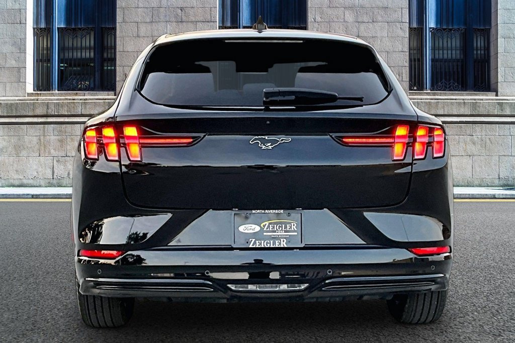 Certified 2023 Ford Mustang Mach-E Premium AWD/4WD image 4