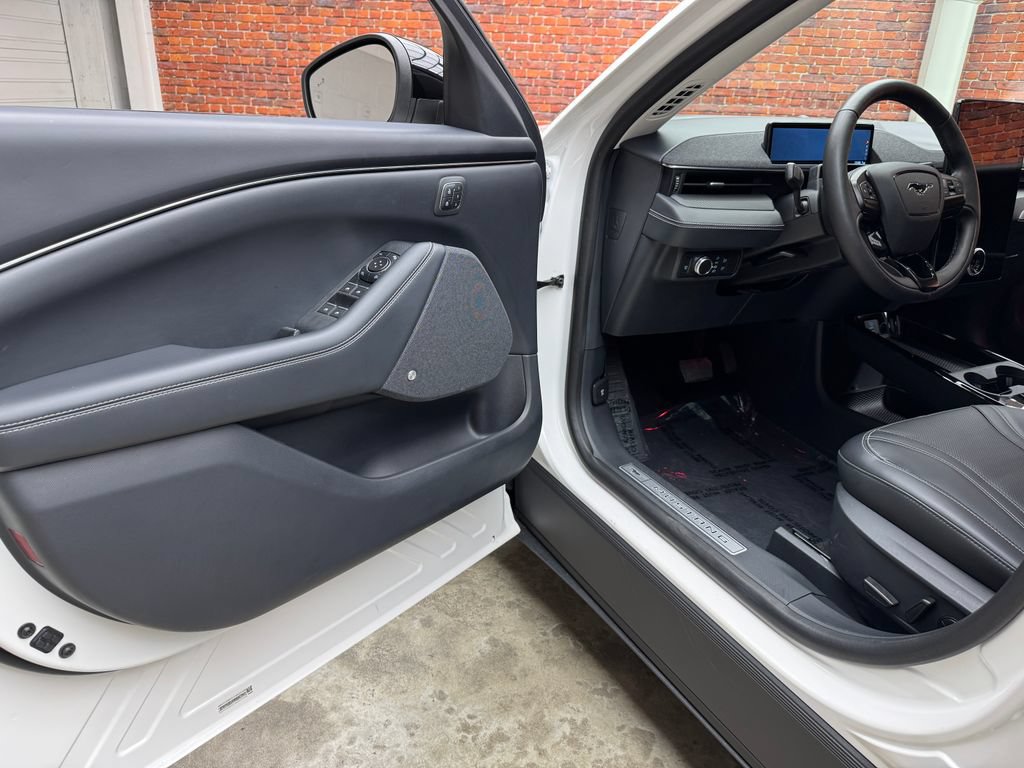 Certified 2021 Ford Mustang Mach-E Premium AWD/4WD image 10
