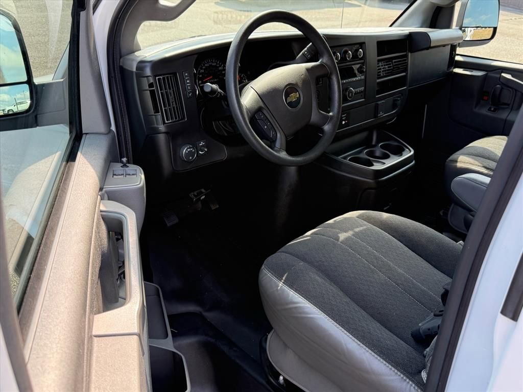 Used 2024 Chevrolet Express 2500 w/ Driver Convenience Package image 10