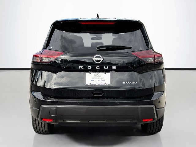 Used 2024 Nissan Rogue SV AWD/4WD image 6