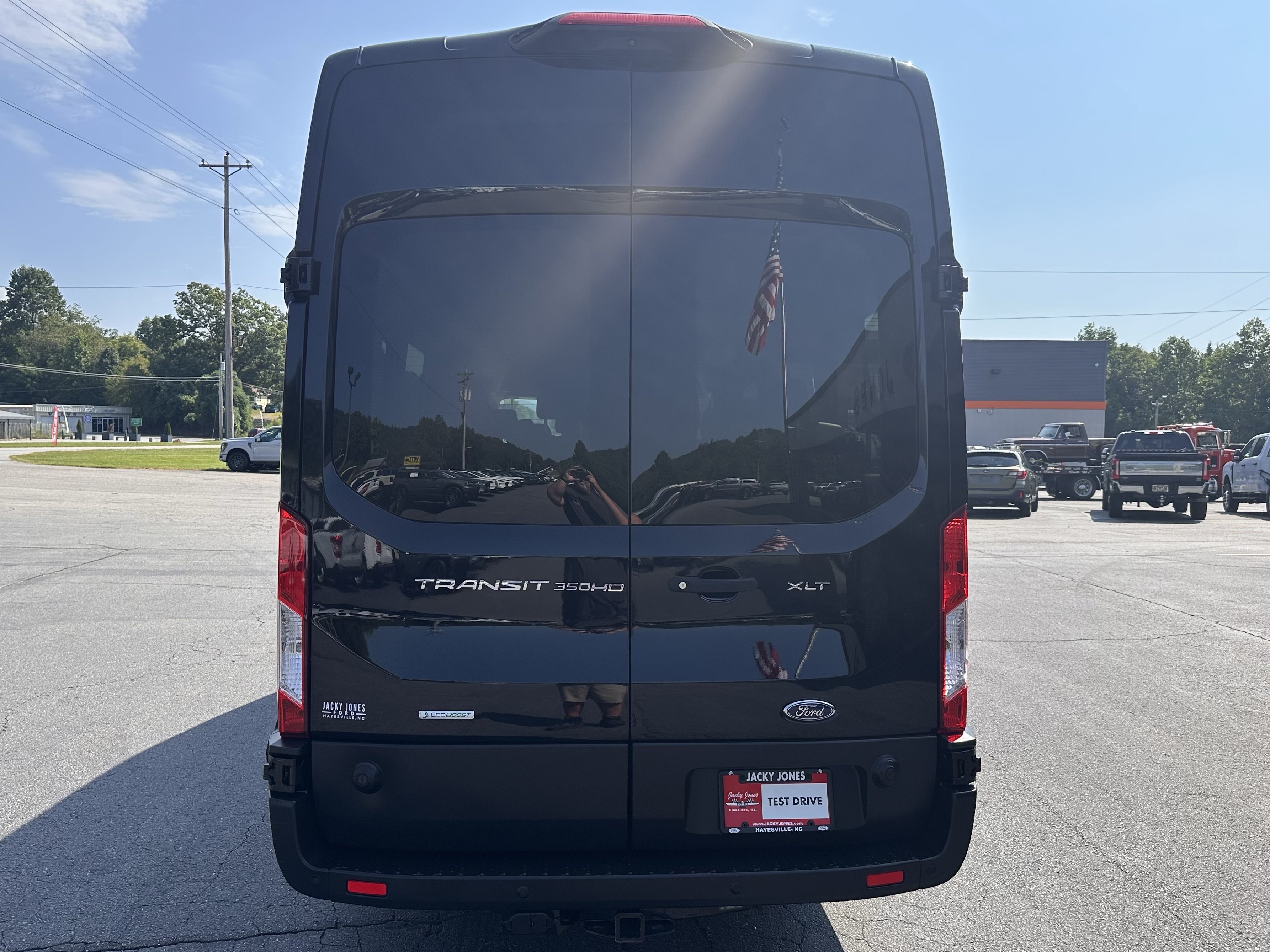 Certified 2019 Ford Transit 350 XLT RWD image 7