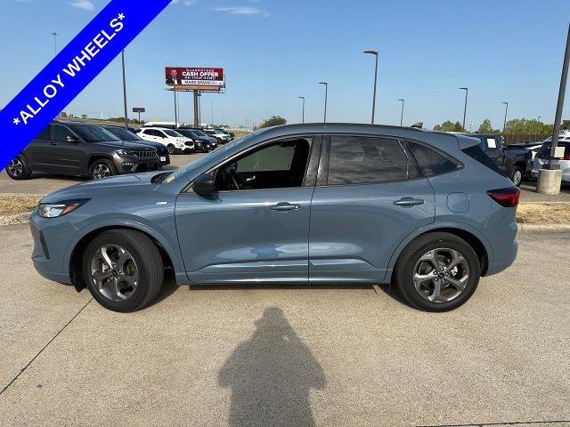 Certified 2023 Ford Escape ST-Line w/ Tech Pack #1 FWD image 3