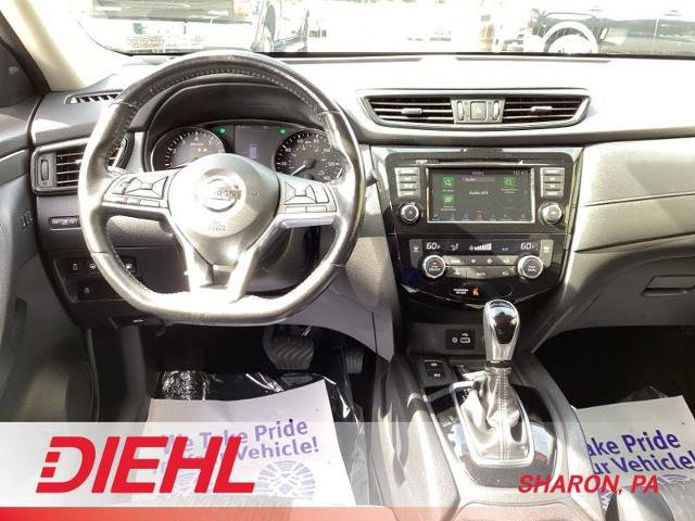 Used 2019 Nissan Rogue SV w/ Premium Package FWD image 38