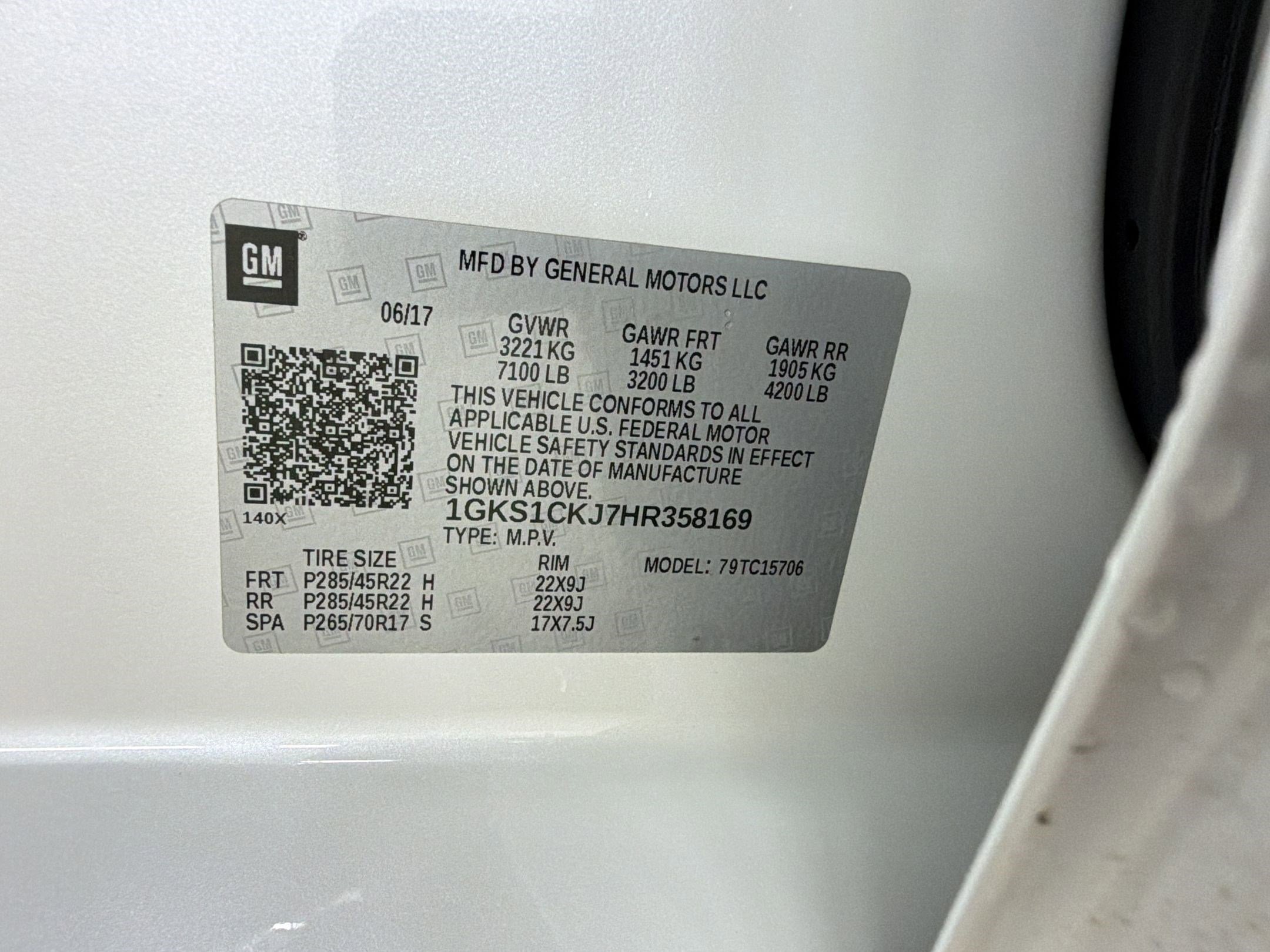 Used 2017 GMC Yukon Denali w/ Open Road Package RWD image 21