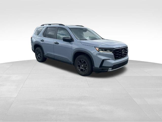 Used 2023 Honda Pilot TrailSport image 7