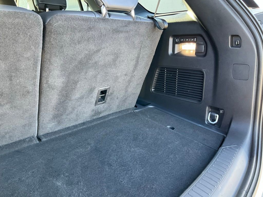 Certified 2025 Ford Explorer ST-Line w/ Premium Package image 27