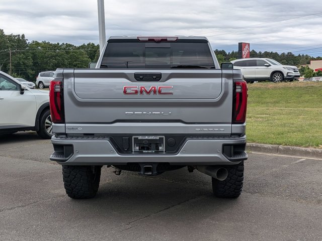 Used 2025 GMC Sierra 2500 Denali w/ Technology Package AWD/4WD image 5