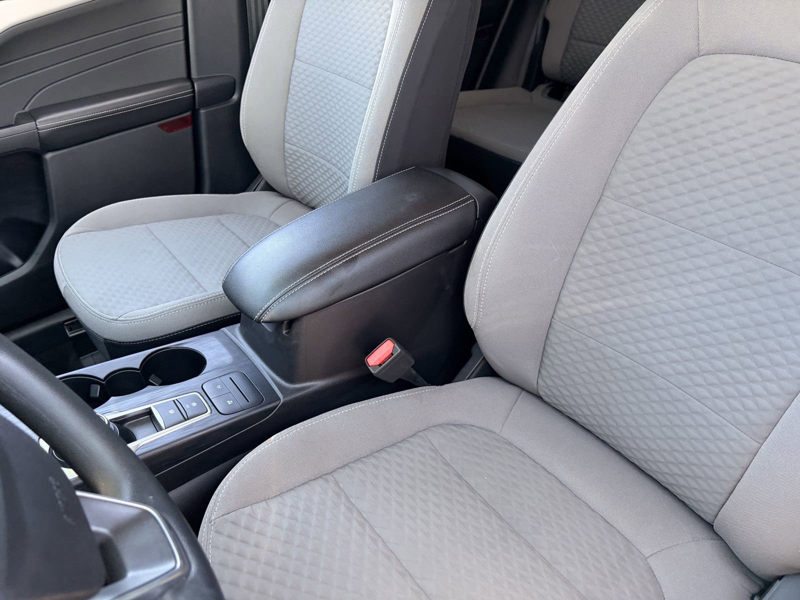 Certified 2022 Ford Escape SE FWD image 17