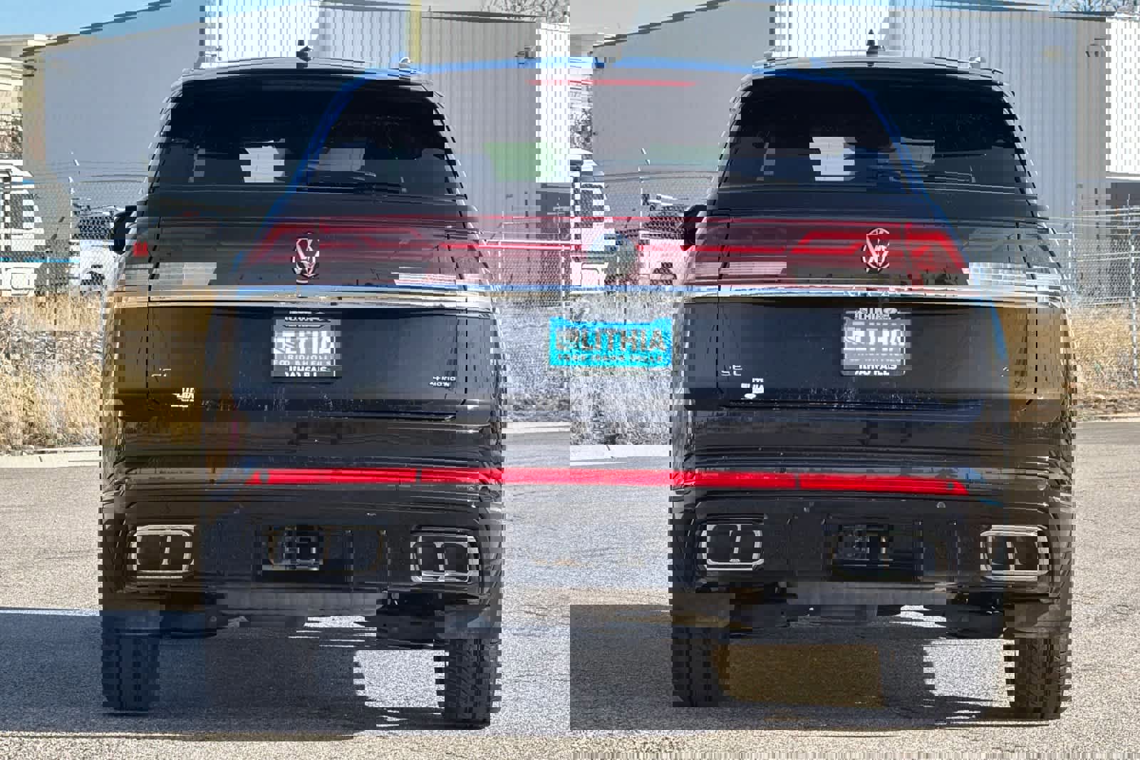 Used 2024 Volkswagen Atlas Cross Sport SEL R-Line image 4