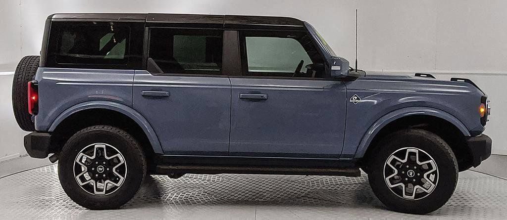 Certified 2024 Ford Bronco Outer Banks AWD/4WD image 2