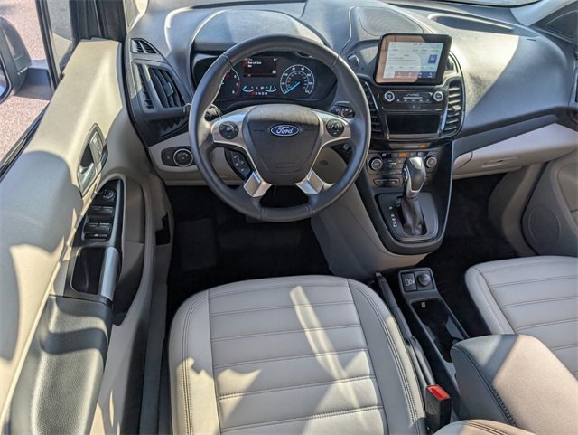 Certified 2023 Ford Transit Connect Titanium w/ Trailer Tow Package image 10