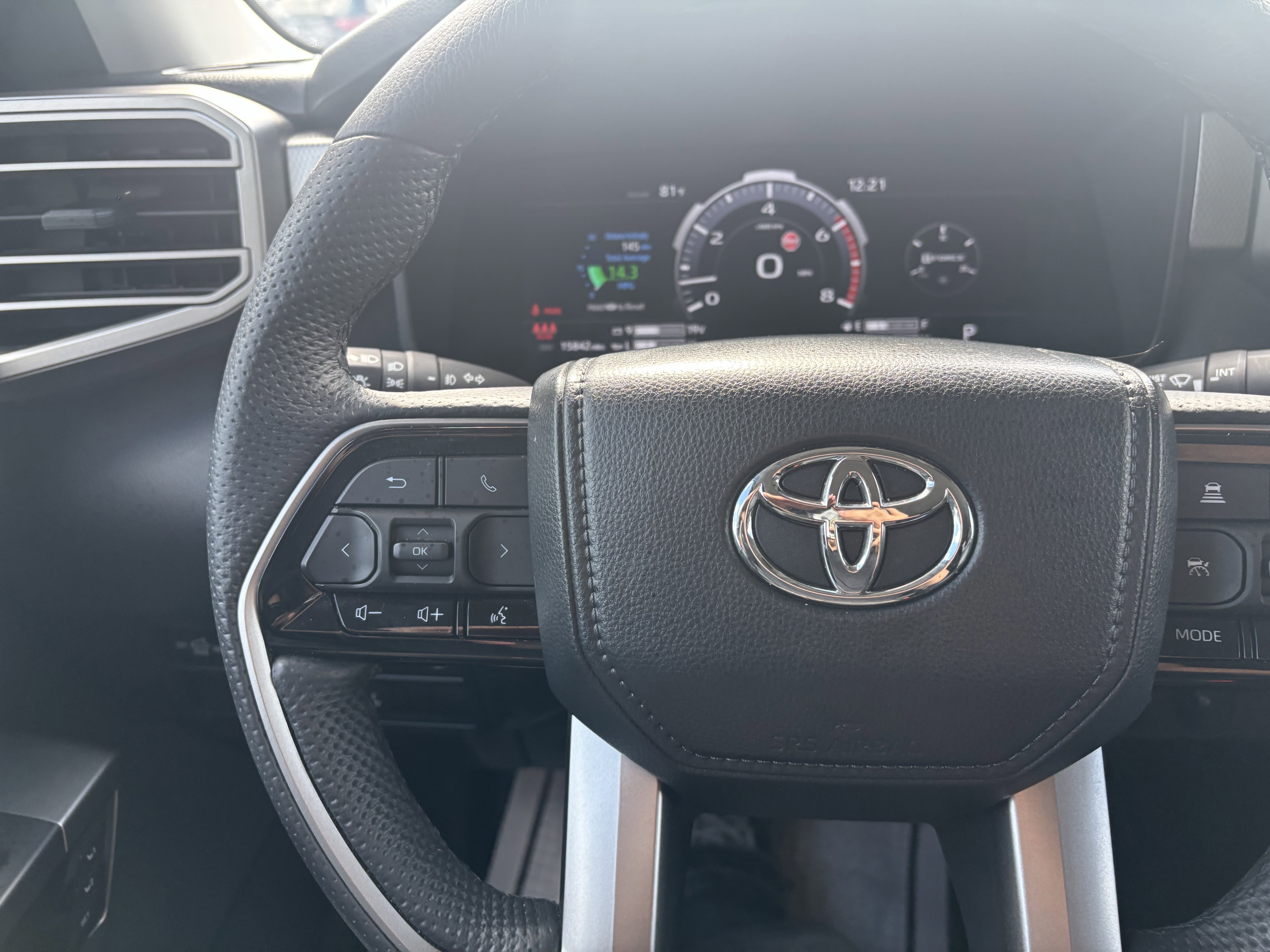 Used 2024 Toyota Tundra Limited image 28