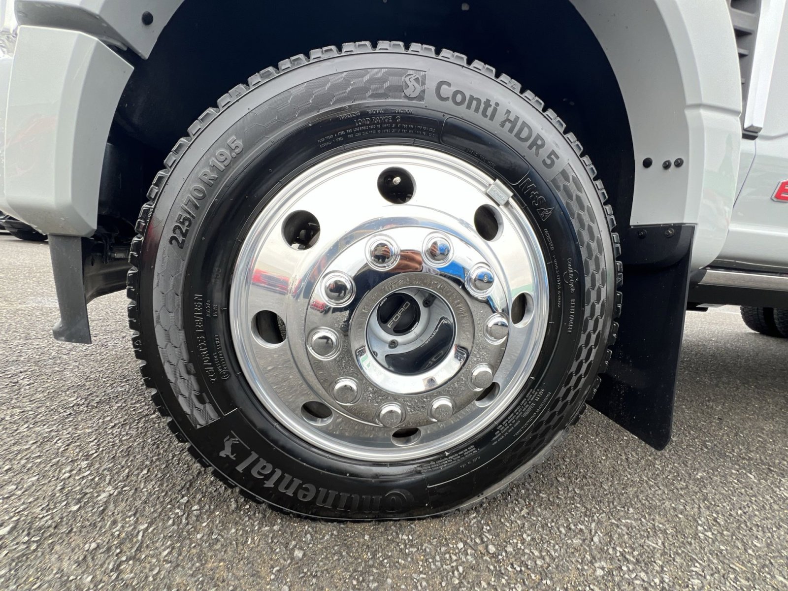 Certified 2026 Ford F450 Platinum w/ Platinum Plus Package image 12