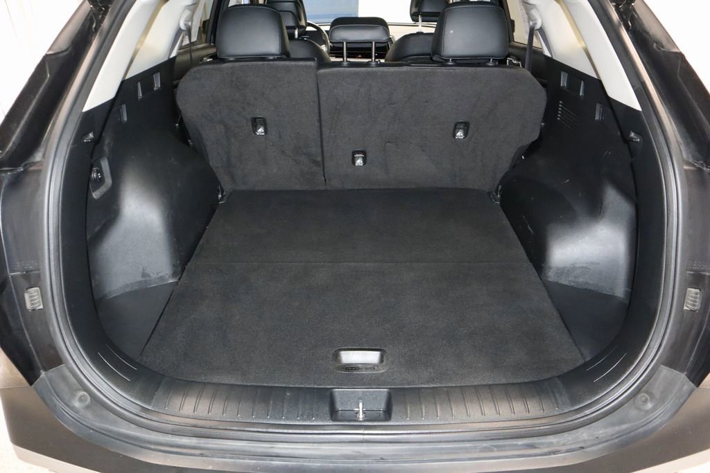 Used 2025 Kia Sportage EX FWD image 15