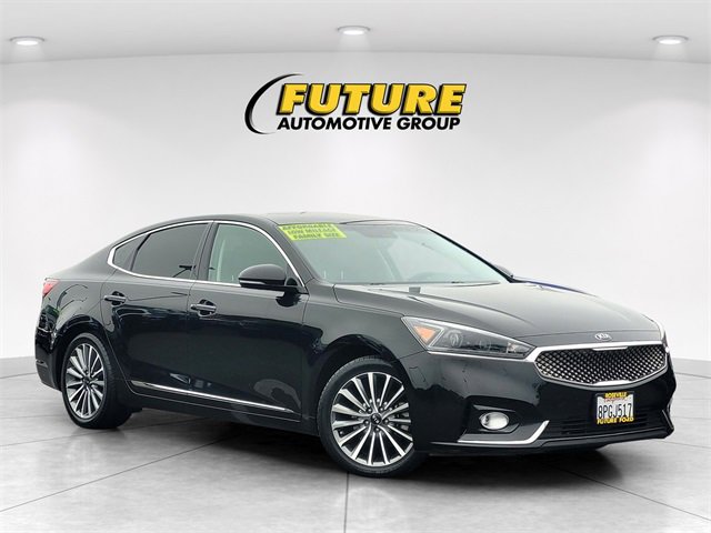 Used 2019 Kia Cadenza Premium image 1