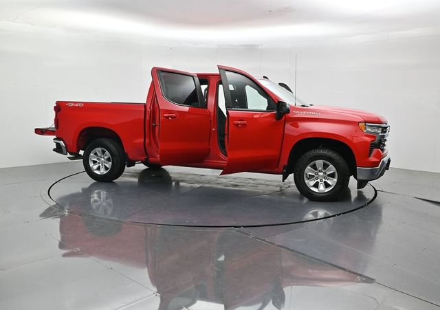 Used 2025 Chevrolet Silverado 1500 LT AWD/4WD image 55