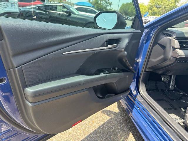 Used 2025 Toyota Camry SE FWD image 16