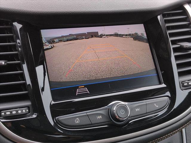 Used 2020 Chevrolet Trax LT w/ Sun & Sound Package AWD/4WD image 13