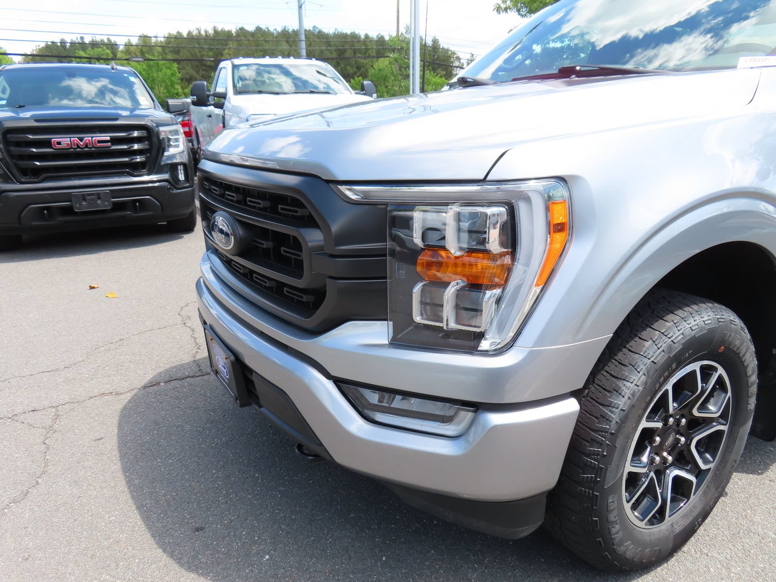 Certified 2023 Ford F150 XLT w/ Equipment Group 302A High AWD/4WD image 8