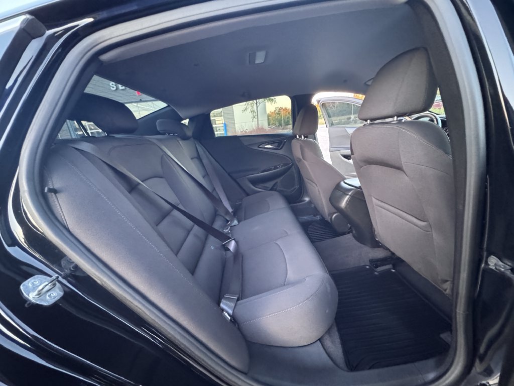 Used 2021 Chevrolet Malibu RS FWD image 24