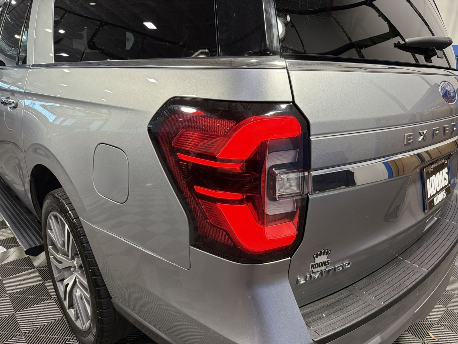 Certified 2022 Ford Expedition Max Limited image 19