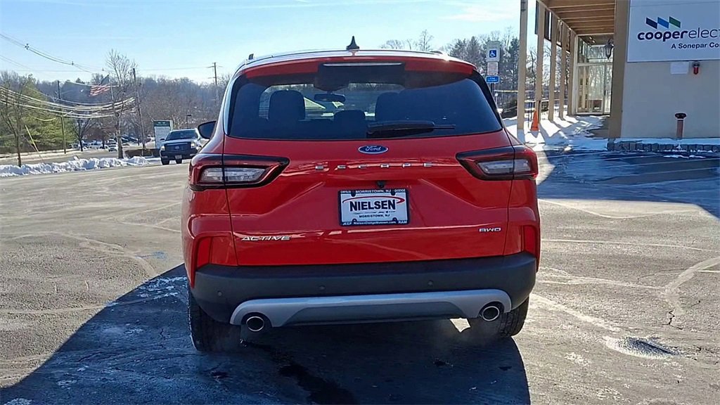Certified 2024 Ford Escape Active w/ Tech Pack #2 image 5