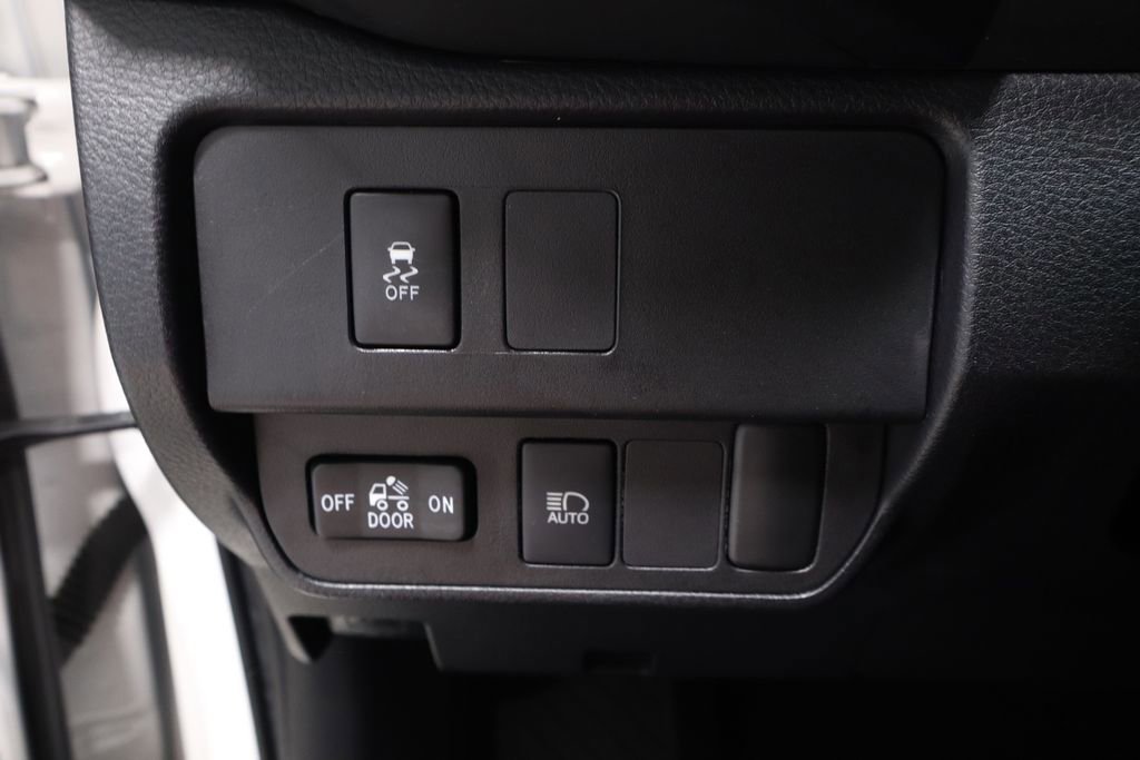Used 2023 Toyota Tacoma SR AWD/4WD image 27