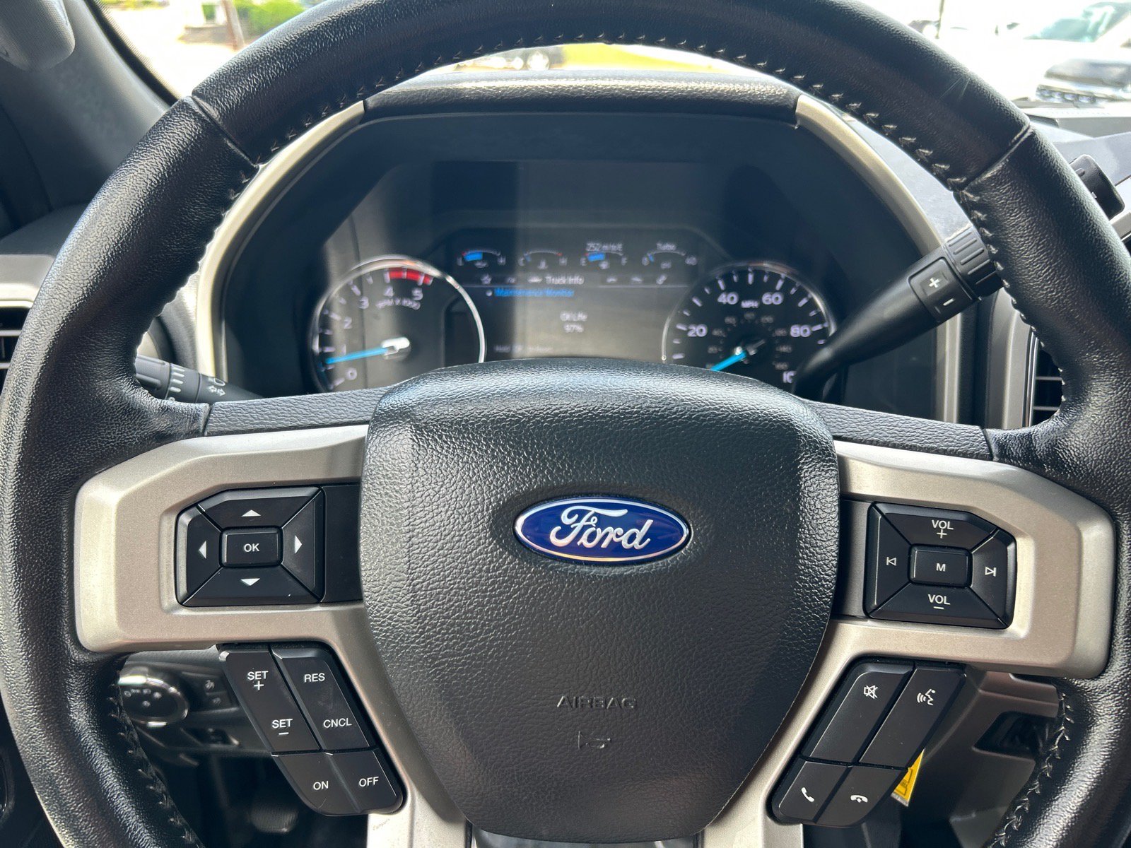 Certified 2022 Ford F250 Lariat AWD/4WD image 24