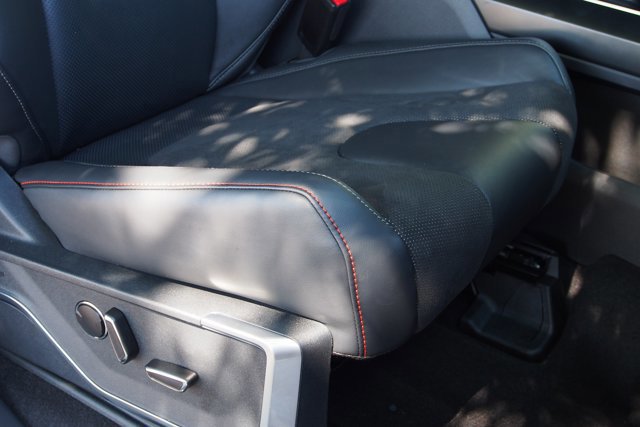 Certified 2025 Ford F150 Raptor AWD/4WD image 13