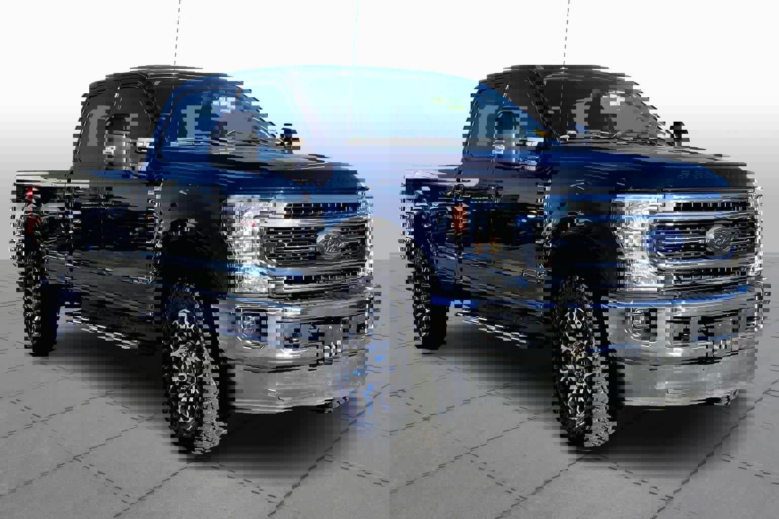 Certified 2020 Ford F350 Lariat w/ Lariat Ultimate Package image 5