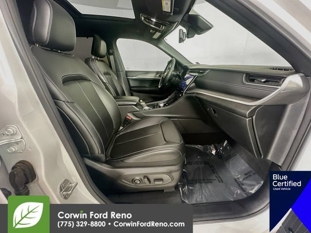 Used 2025 Jeep Grand Cherokee L Limited w/ Luxury Tech Group II AWD/4WD image 36