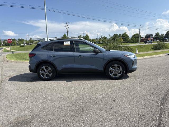 Certified 2025 Ford Escape ST-Line FWD image 4
