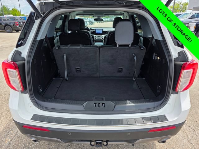 Certified 2022 Ford Explorer XLT w/ Equipment Group 202A AWD/4WD image 12