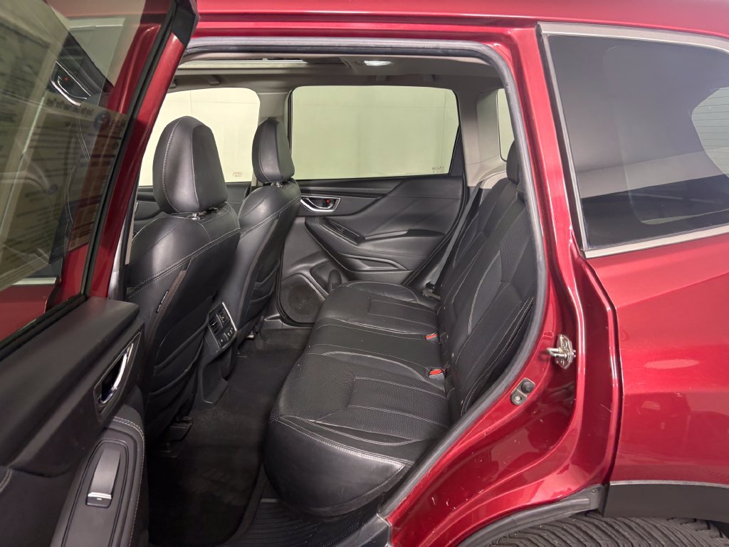 Used 2019 Subaru Forester Touring AWD/4WD image 29