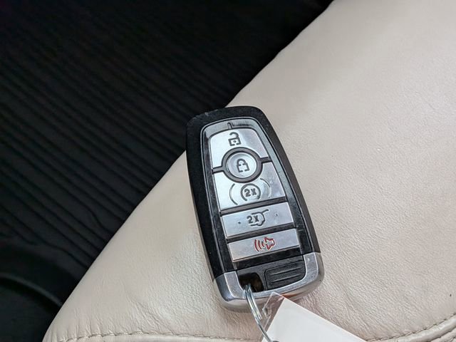 Certified 2023 Ford Explorer Platinum w/ Technology Package image 38