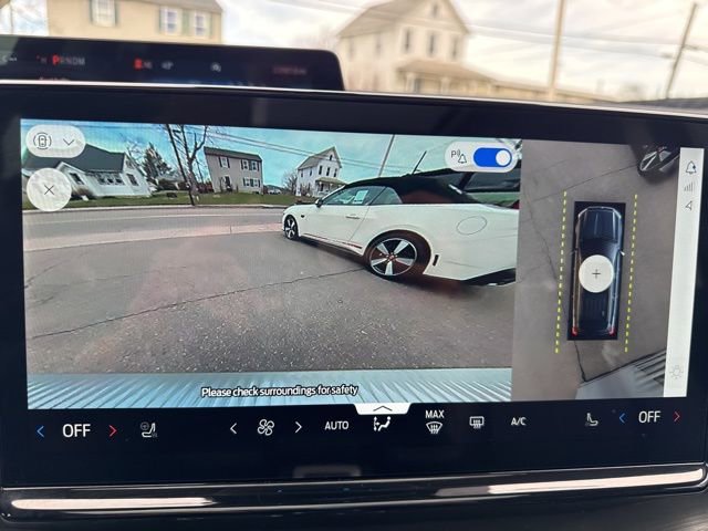 Certified 2025 Ford Expedition Max Platinum image 30