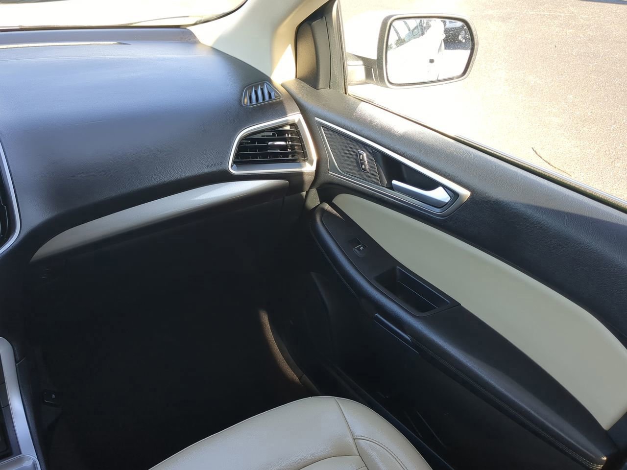 Certified 2024 Ford Edge SEL image 17