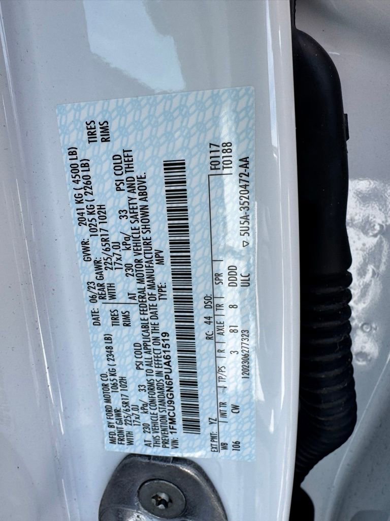 Certified 2023 Ford Escape Active AWD/4WD image 17