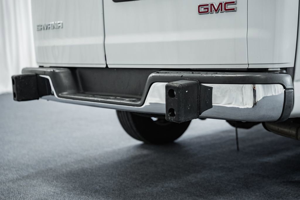 Used 2024 GMC Savana 2500 w/ Driver Convenience Package image 9