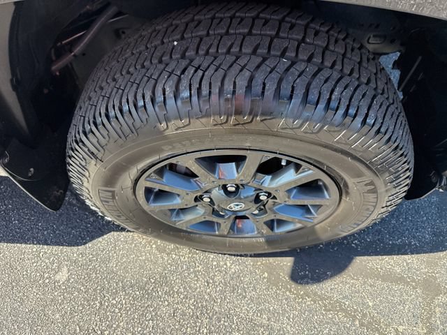 Used 2021 Toyota Tundra SR5 w/ Trail Edition AWD/4WD image 15