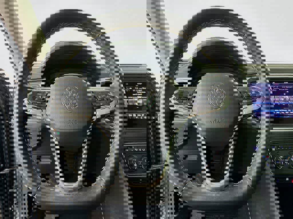 Used 2021 Volkswagen Atlas SE w/ Panoramic Sunroof Package image 16