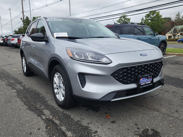 Certified 2022 Ford Escape SE w/ Convenience Package image 2
