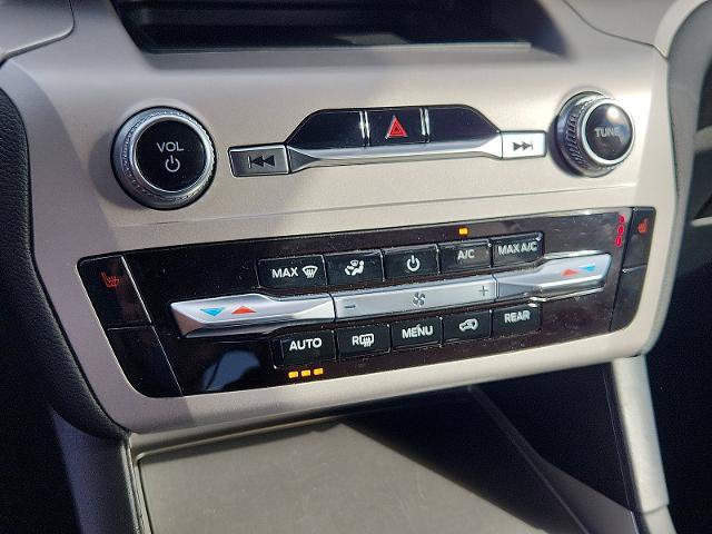 Certified 2023 Ford Explorer XLT AWD/4WD image 17