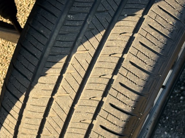 Certified 2022 Ford Explorer XLT w/ Equipment Group 202A AWD/4WD image 18