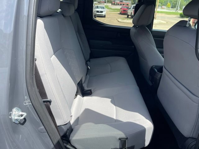 Used 2025 Toyota Tacoma SR5 AWD/4WD image 21