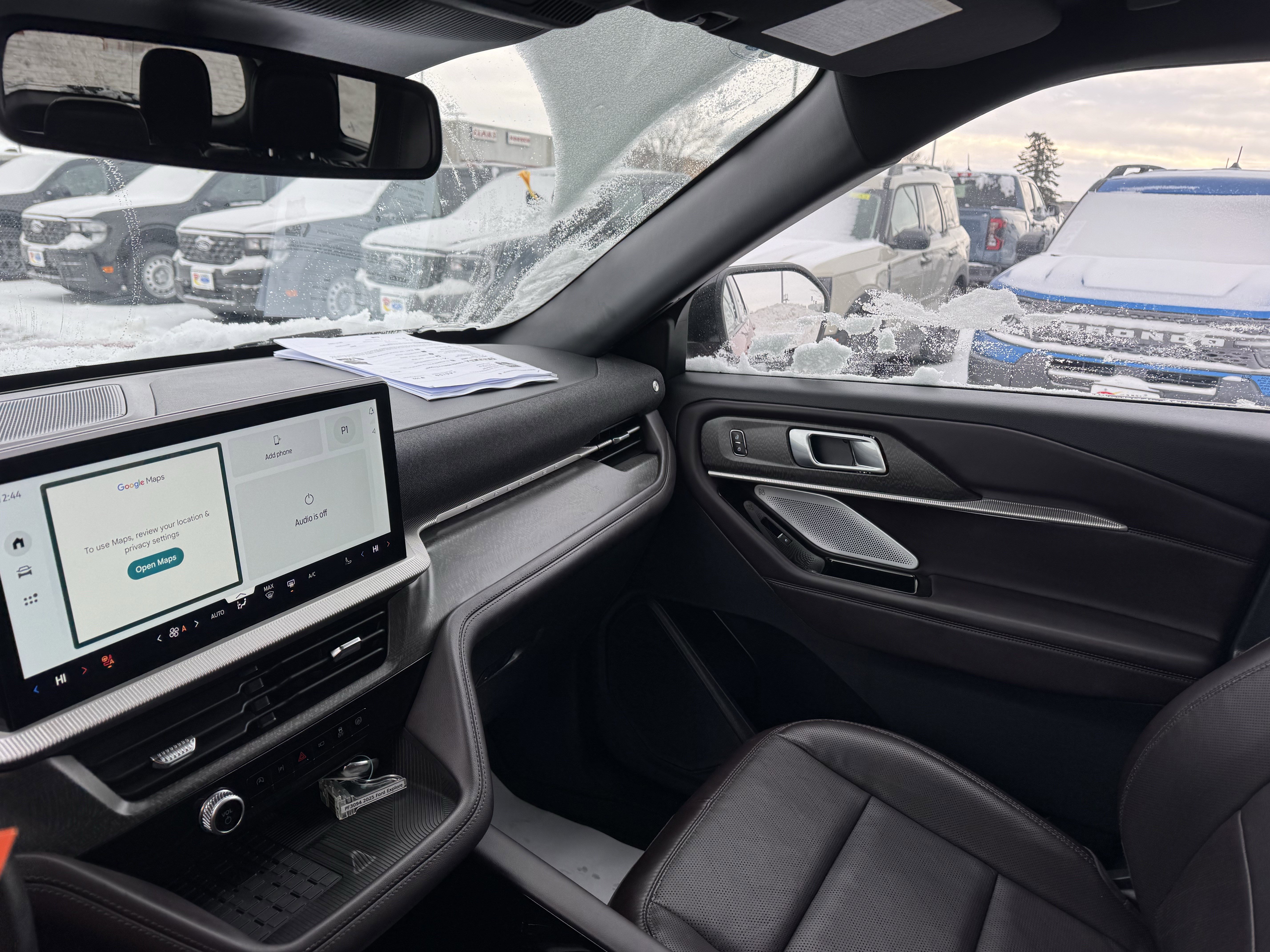 Certified 2025 Ford Explorer Platinum image 11