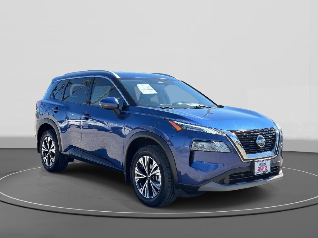 Used 2021 Nissan Rogue SV w/ Premium Package FWD image 4