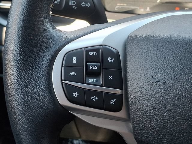 Certified 2022 Ford Explorer XLT w/ Equipment Group 202A AWD/4WD image 22