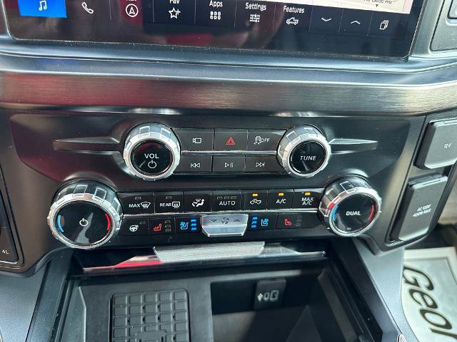 Certified 2025 Ford F250 Lariat w/ Chrome Package AWD/4WD image 8